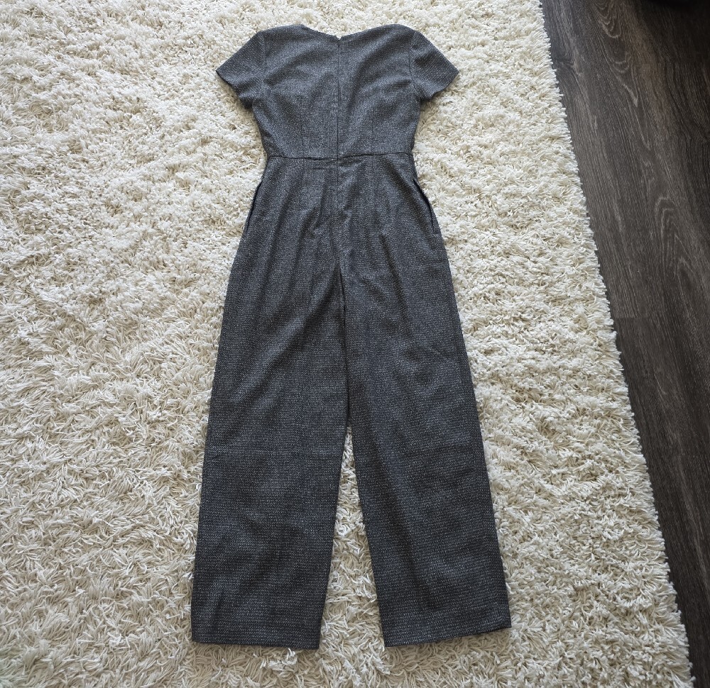 Club Monaco Gray Tailored Short-Sleeve Jumpsuit - Picture 6 of 7